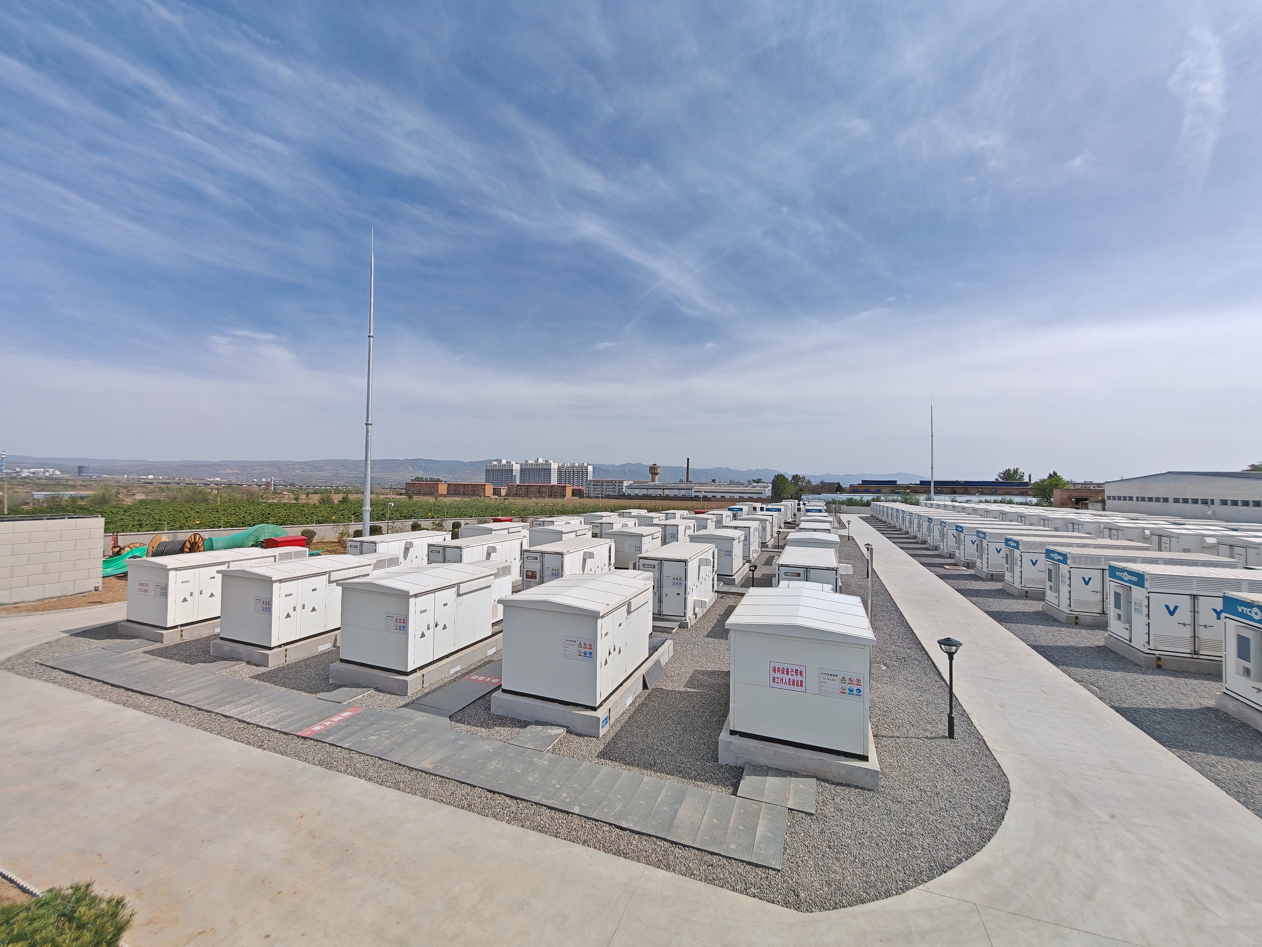 The 100MW/50.43MWh independent hybrid frequency regulation energy storage power station project has been successfully connected to the grid The 100MW/50.43MWh independent hybrid frequency regulation energy storage power station project has been successfully connected to the grid